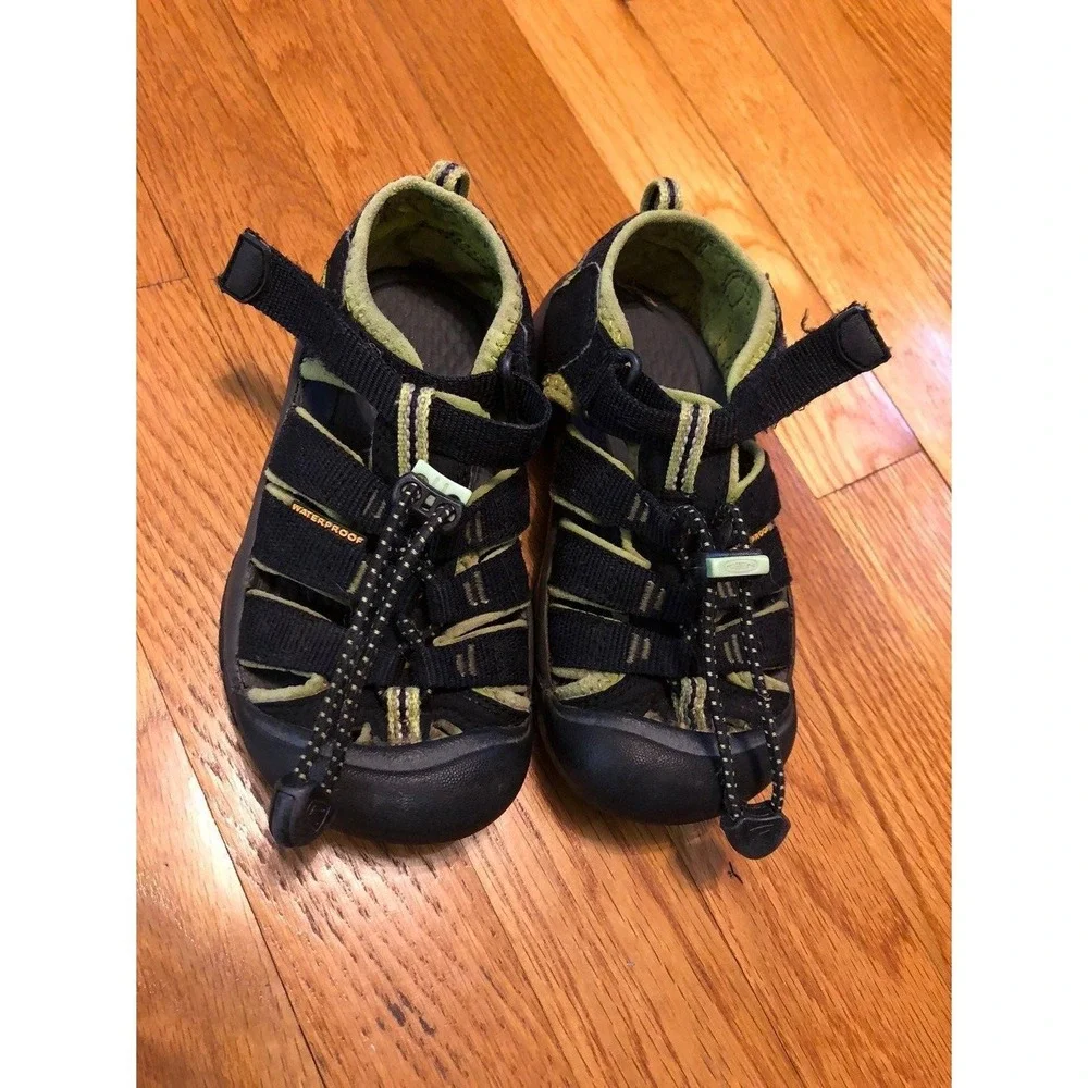 Keen‎ Waterproof Kids sz 11 unisex Newport Sandal Hiking Athletic Shoe blue
